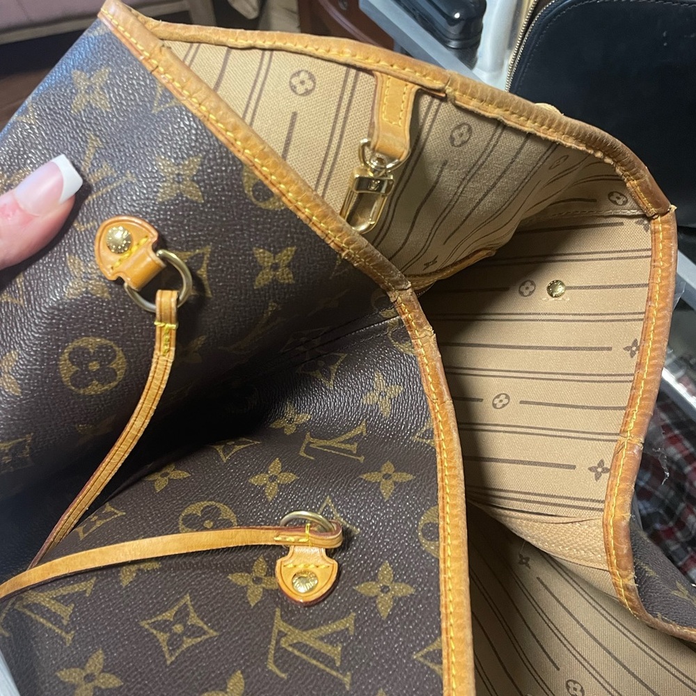 Louis Vuitton GM Never full - Picture 16 of 16